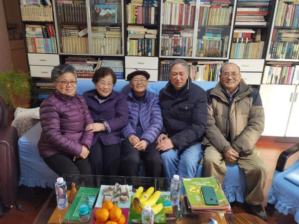 图14、看望年过90的余震暨夫人傅文瑜老师 图14、看望年过90的余震暨夫人傅文瑜老师