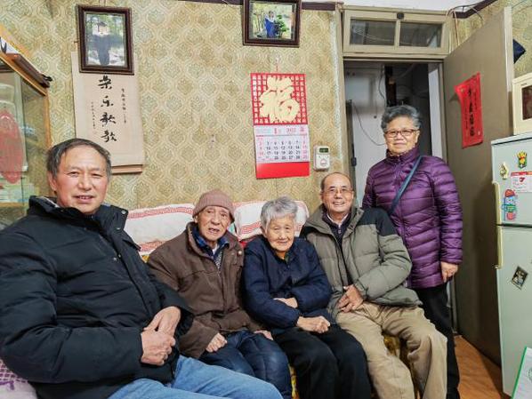 图13、看望97岁程极济和95岁杨庆云老先生 图13、看望97岁程极济和95岁杨庆云老先生